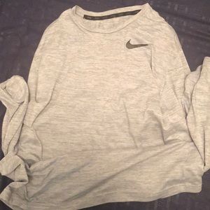 Men’s S Nike tee
